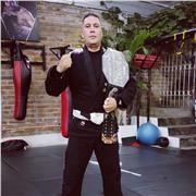 clases personalizadas entrenamiento deportivo artes marciales mixtas y ejercicio físico de musculación aeróbico y anaerobico